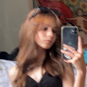 Meet your Posher, Izzy